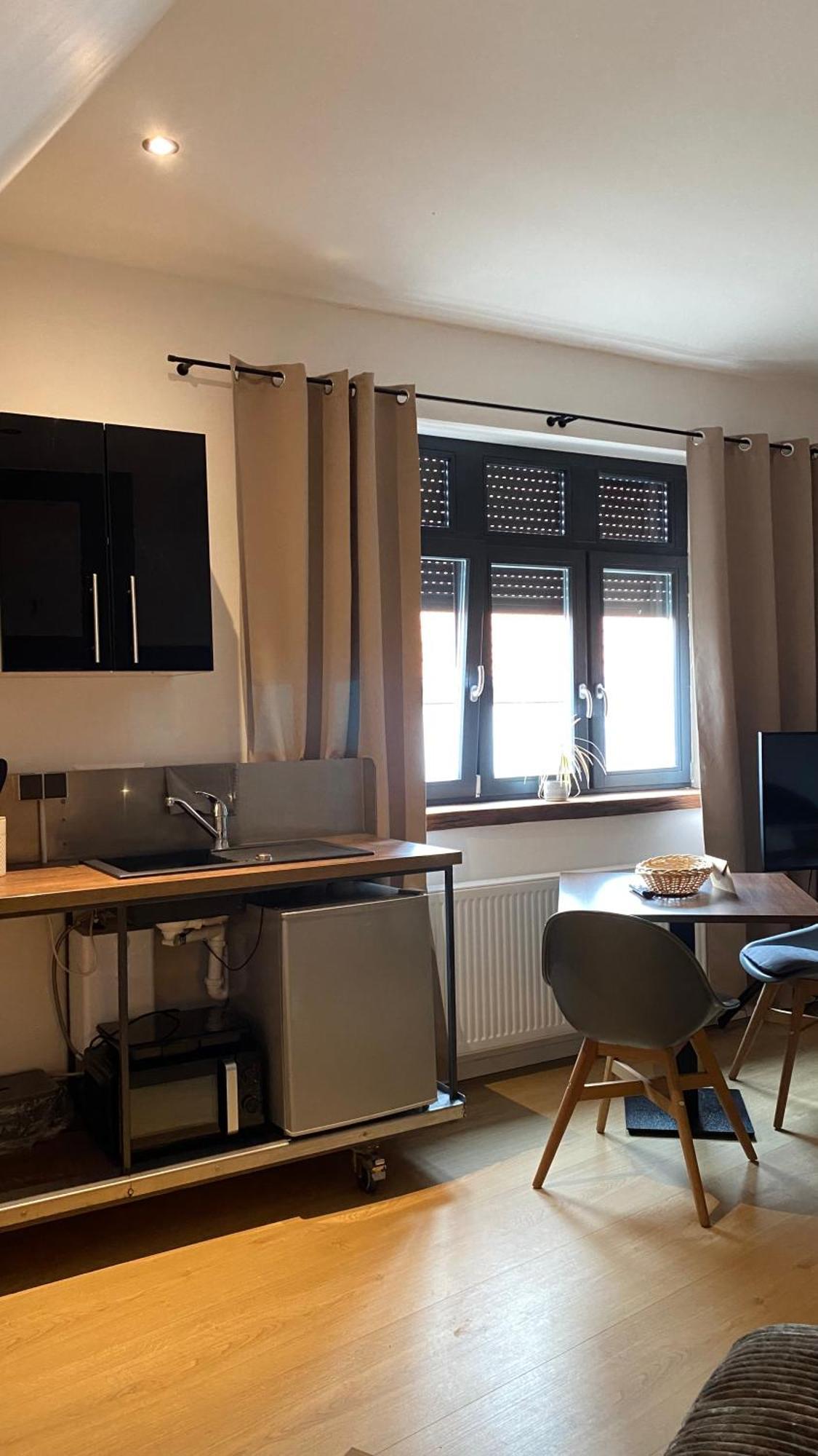 Sonnenhof 1737 - Ferienzimmer & Apartments Barbelroth Экстерьер фото